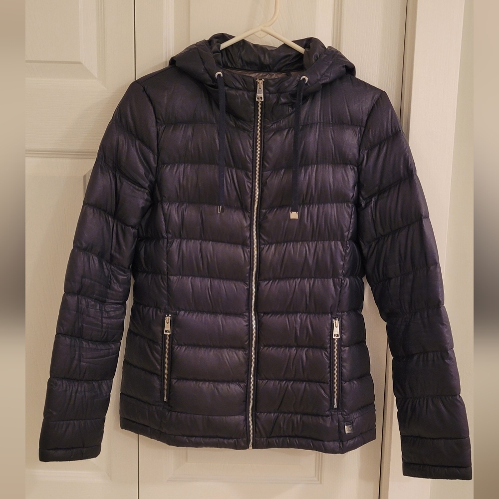 Andrew Marc Lightweight Premium Down Coat. Dark Purple, Size Small
